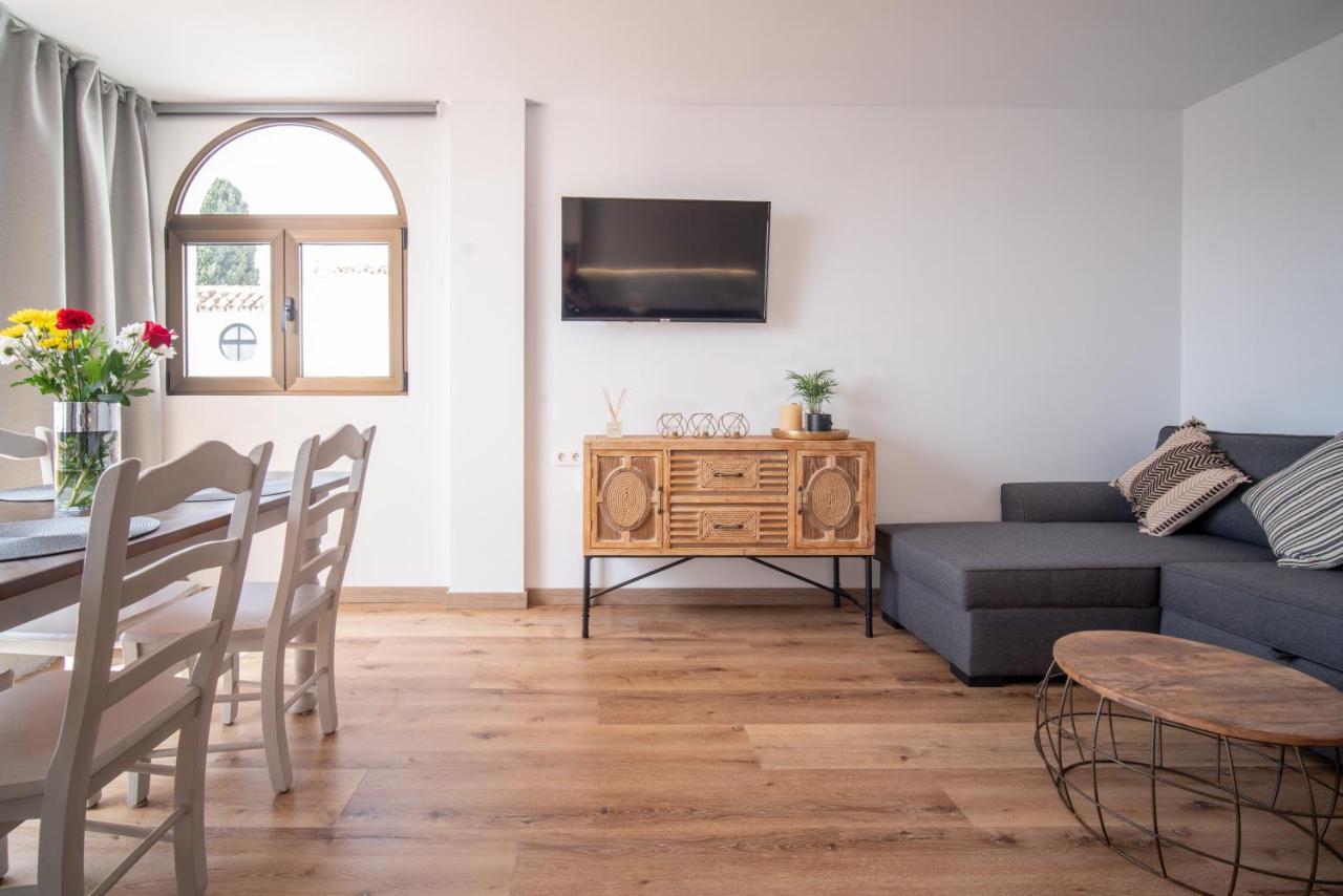 Freshly Renovated, Modern Penthouse Pueblo Evita! Benalmádena Exterior foto